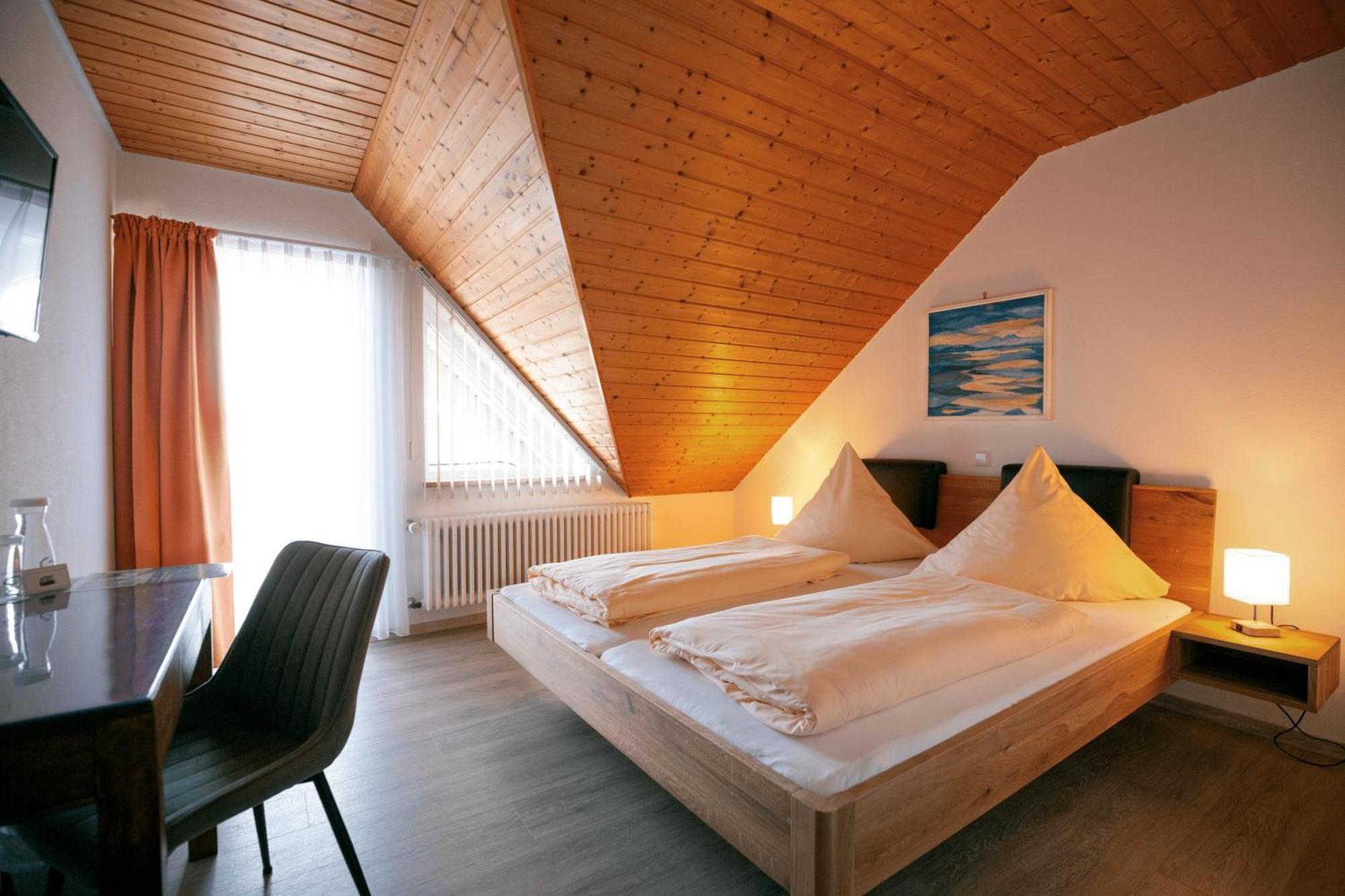 Landgasthof Schuetzen Tengen Exteriör bild